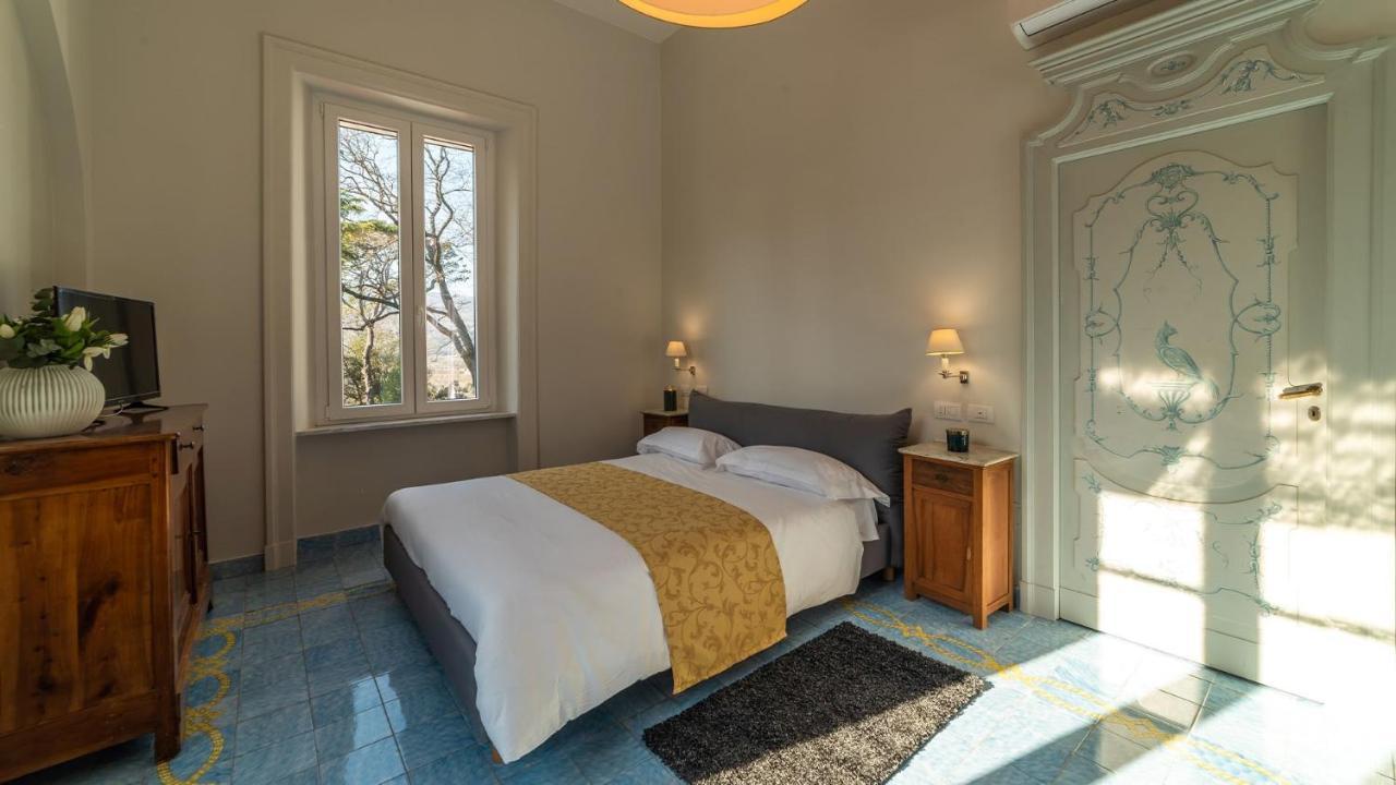 Villa Ortensia D'Avalos Alvignano Esterno foto